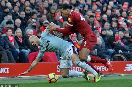  安东尼奥传射西汉姆联,主场击败狼队稳固中游