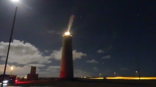  热那亚德比火药味浓，灯塔之城上演红黄大战